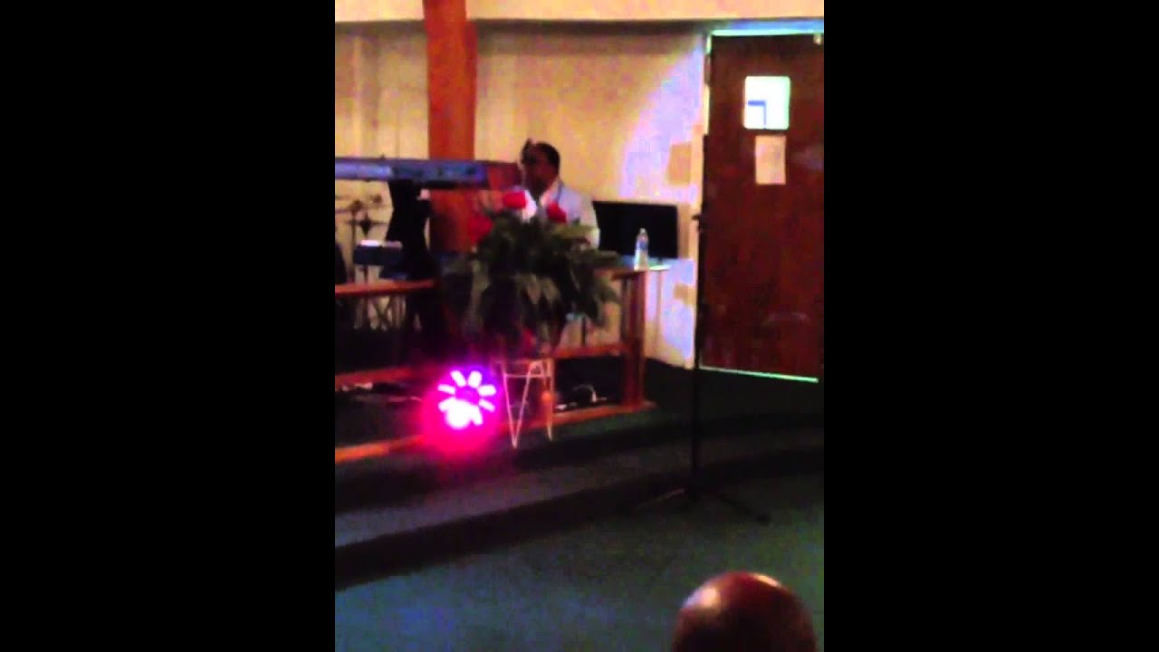Percy Bady singing I believe I can fly at The I.S.C. Brought to you by Fishbowl Radio Network