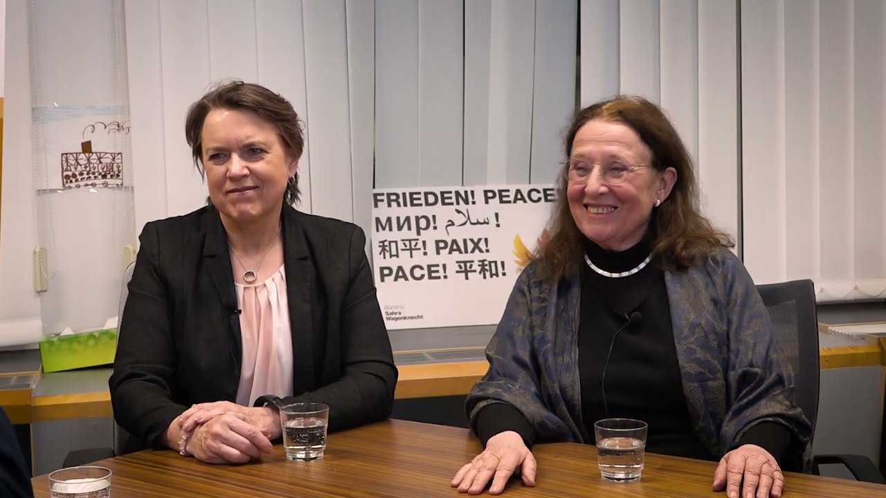 Brüssel: Dreht durch! | Michael von der Schulenburg, Florian Warweg, Ruth Firmenich & Gabriele Gysi