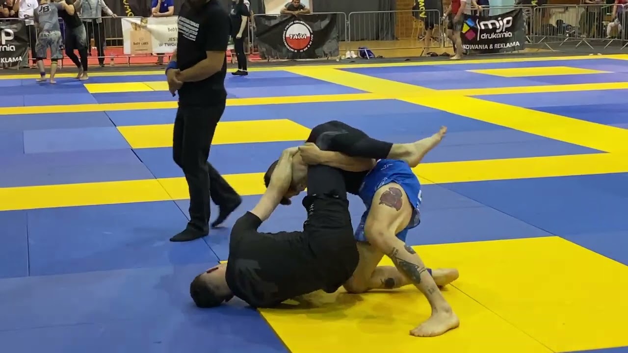 Dawid Pasternak vs Wiktor Kusznarew - NO GI; adult; niebieskie pasy - 68 kg