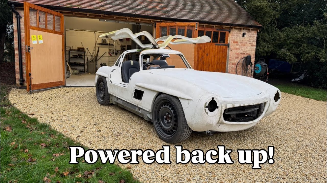 Сборка Tesla Gullwing, часть 49: Попытка автоматического включения резервного питания и загрузки.