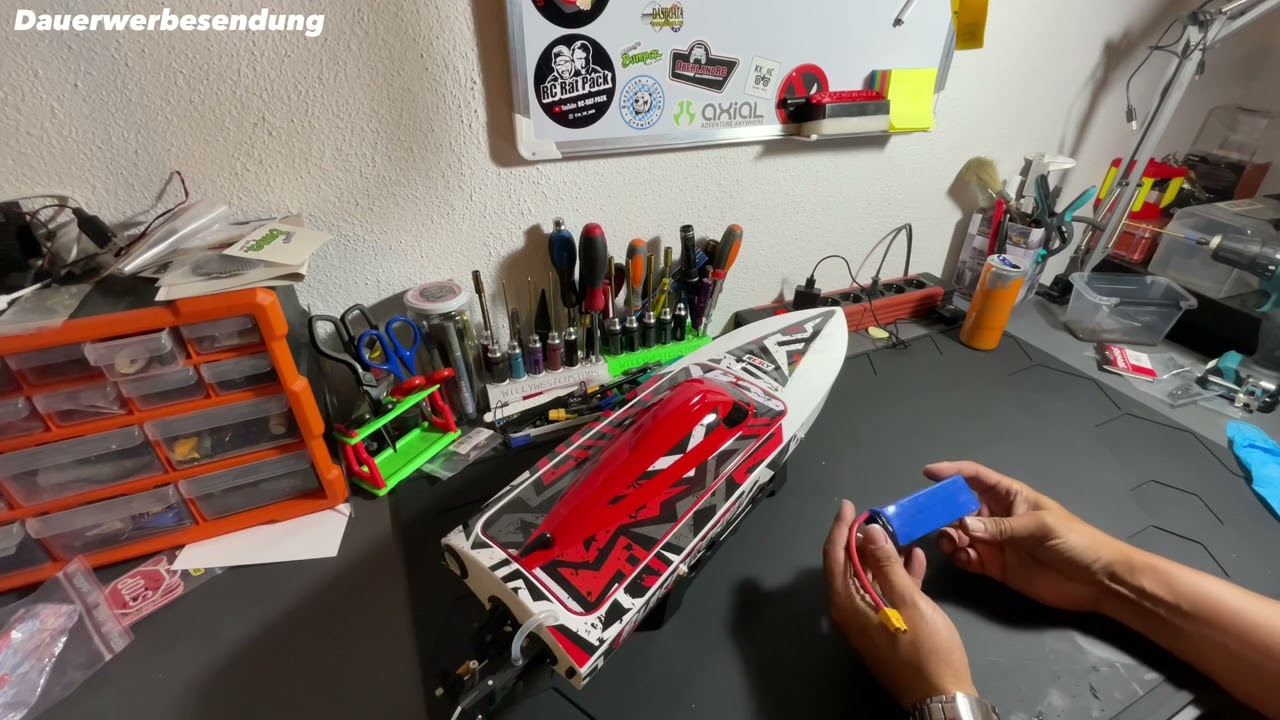 REELY BLACK ROCKET  V2 - 620mm RC Rennboot & Testfahrt // RC Unboxing