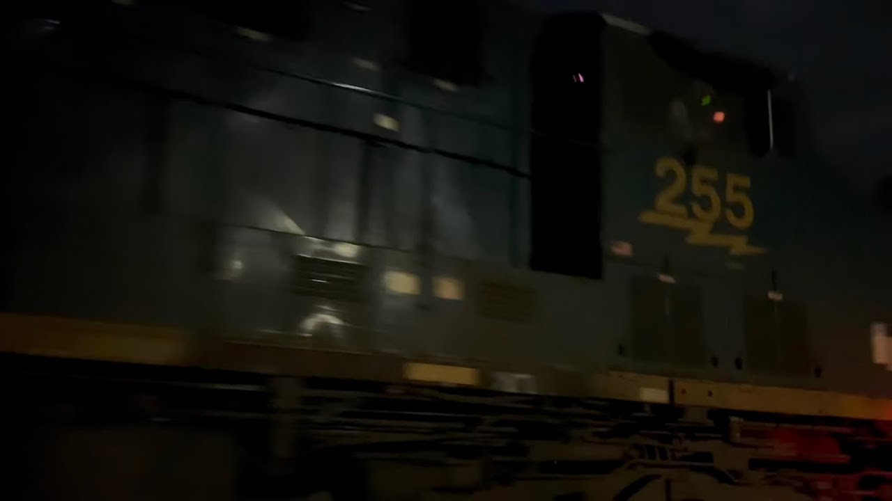 CSX W096 with CSX 255!! leading in Rincon, GA