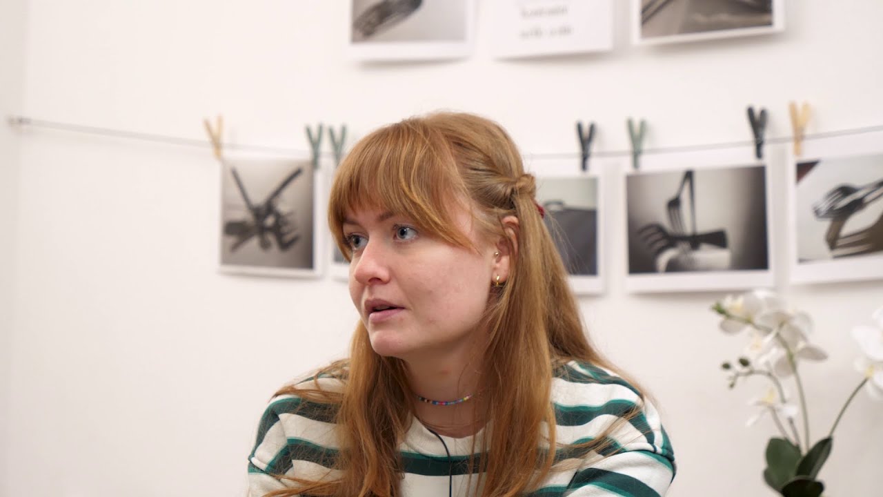 ČT, ČRo i ČTK plní svou roli na sociálních sítích velmi dobře, říká novinářka Povolná | Interview