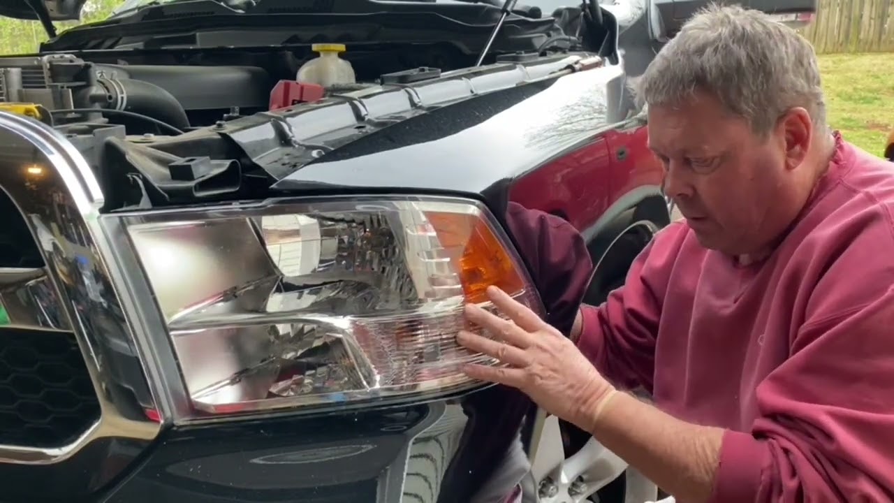 2019 RAM 1500 CLASSIC HALOGEN LOW BEAM REPLACEMENT 1