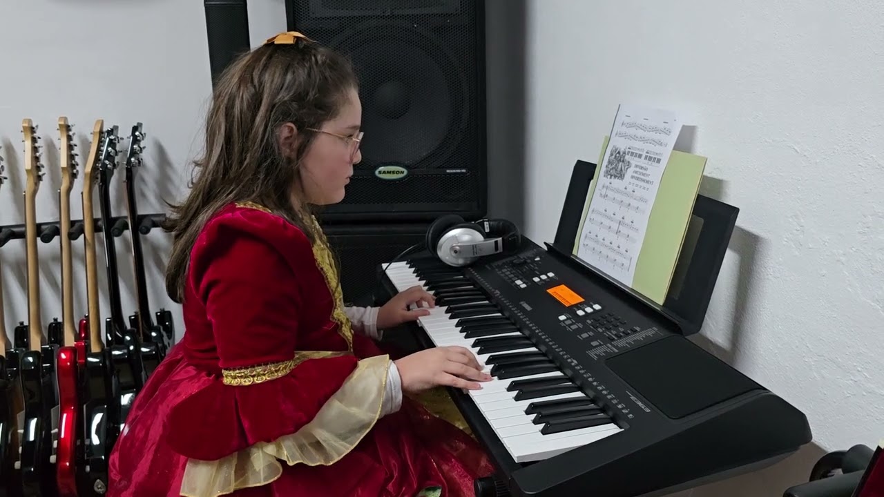 Estudos Musicais Talentos - Tecados - (Diversão)