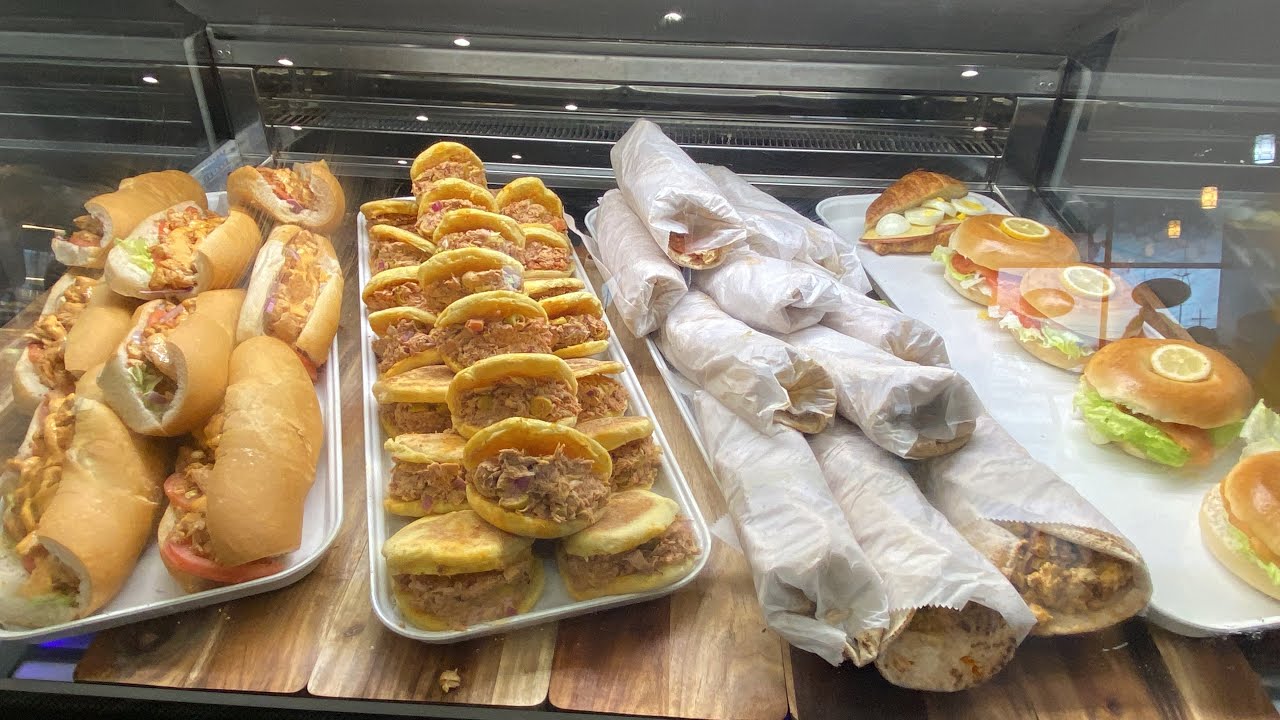 BOSTON NIGHT TOUR /MOROCCAN BAKERY🥐🍩 مخبزة مغربية ببوسطن
