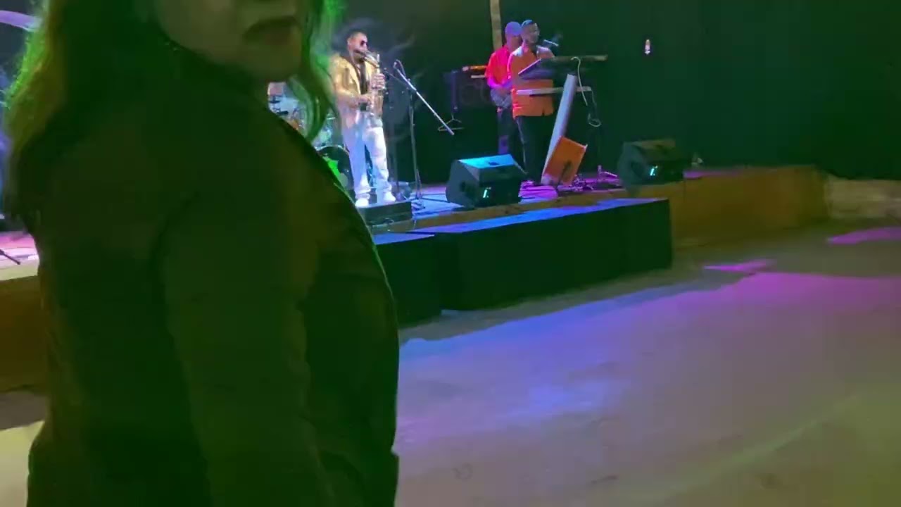 Joe Vic Reyna y Los Kumbacheros at Full Moon Saloon in Pearsall, Texas. Tejano Music and Dancing