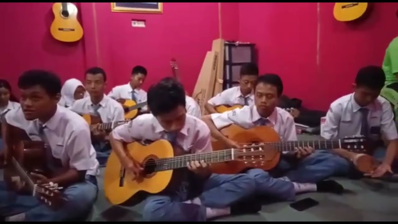 Latihan 1 Ansambel guitar