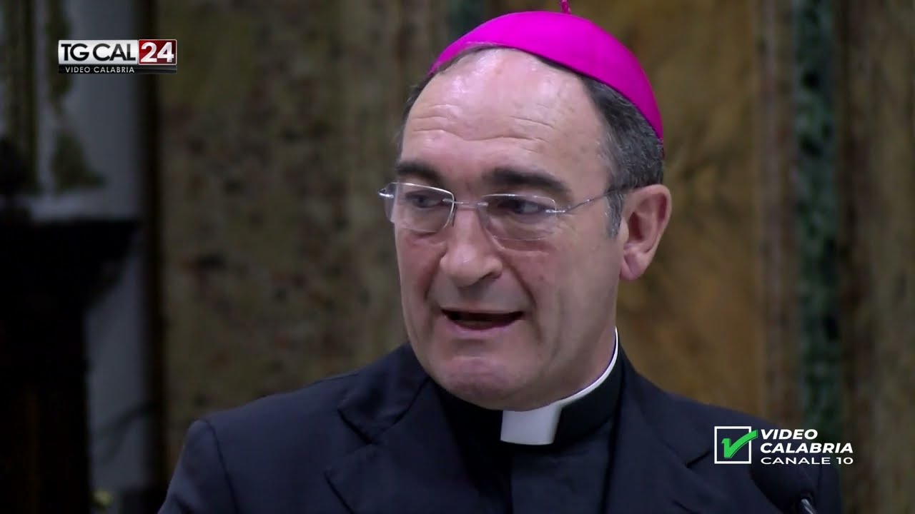 Servizio Tg  - don Serafino Parisi proclamato vescovo di Lamezia (Crotone 7/5/2022)