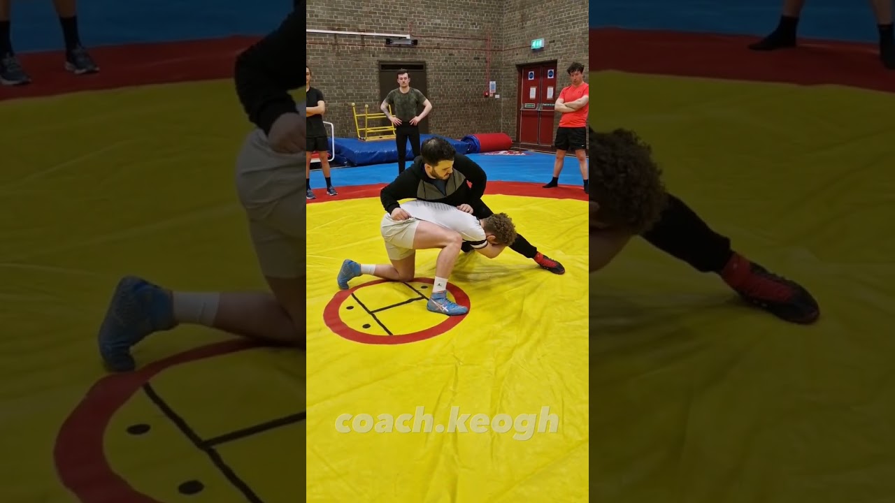 Proper sprawl mechanics to stuff a double #wrestling #борьба #freestylewrestling #grappling #nogi