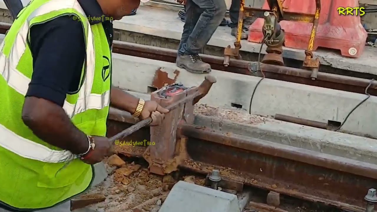 AT Welding in Rrts Project ( Namo Bharat Train | Rapidx Metro 