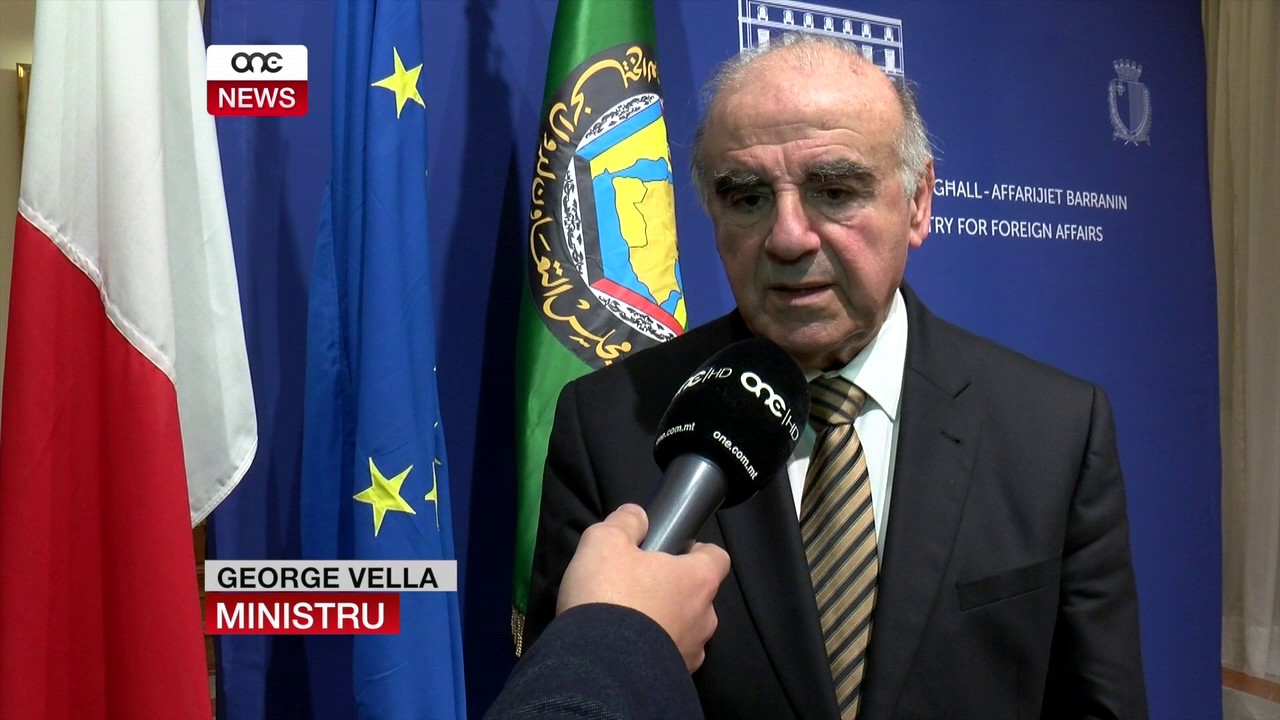 FTEHIM BEJN MALTA U L-PAJJIŻI TAL-GOLF.