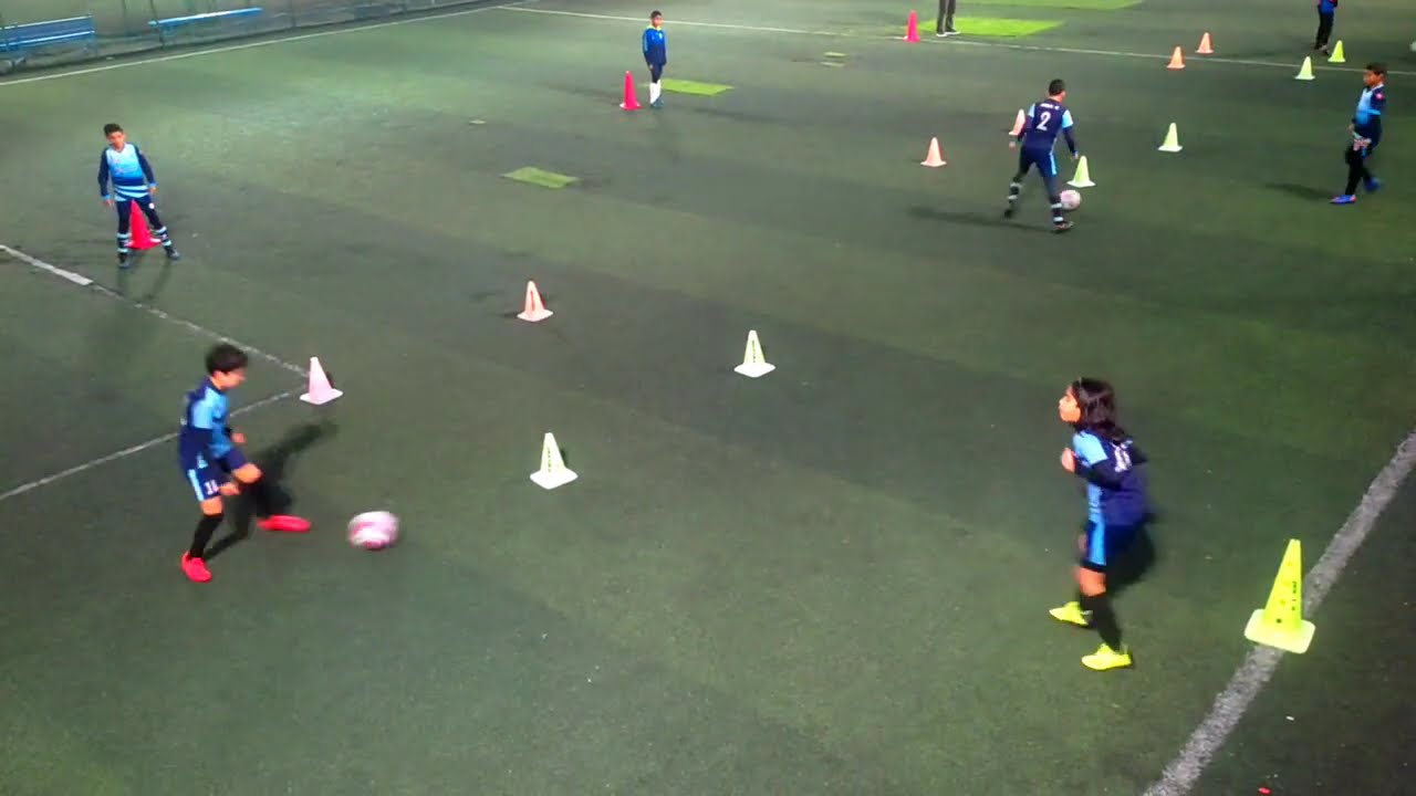 U10 warm up passing receiving drill #soccer #futbol #futebol #practice #u10 