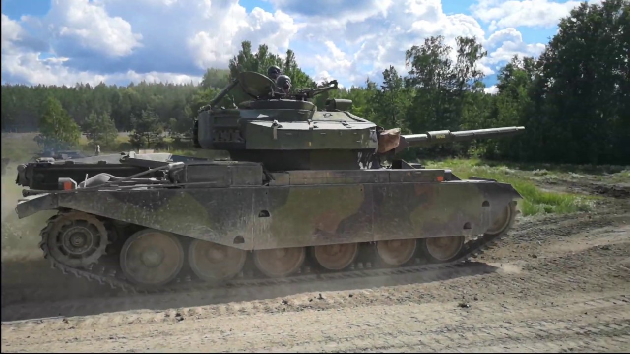 Battle tank / Strv 104 Centurion - English subtitles.
