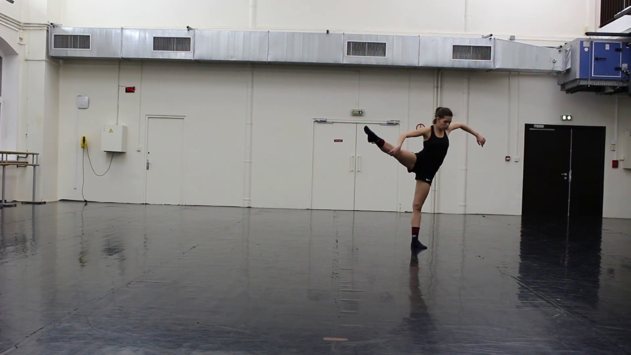 Clara Brunet Solo