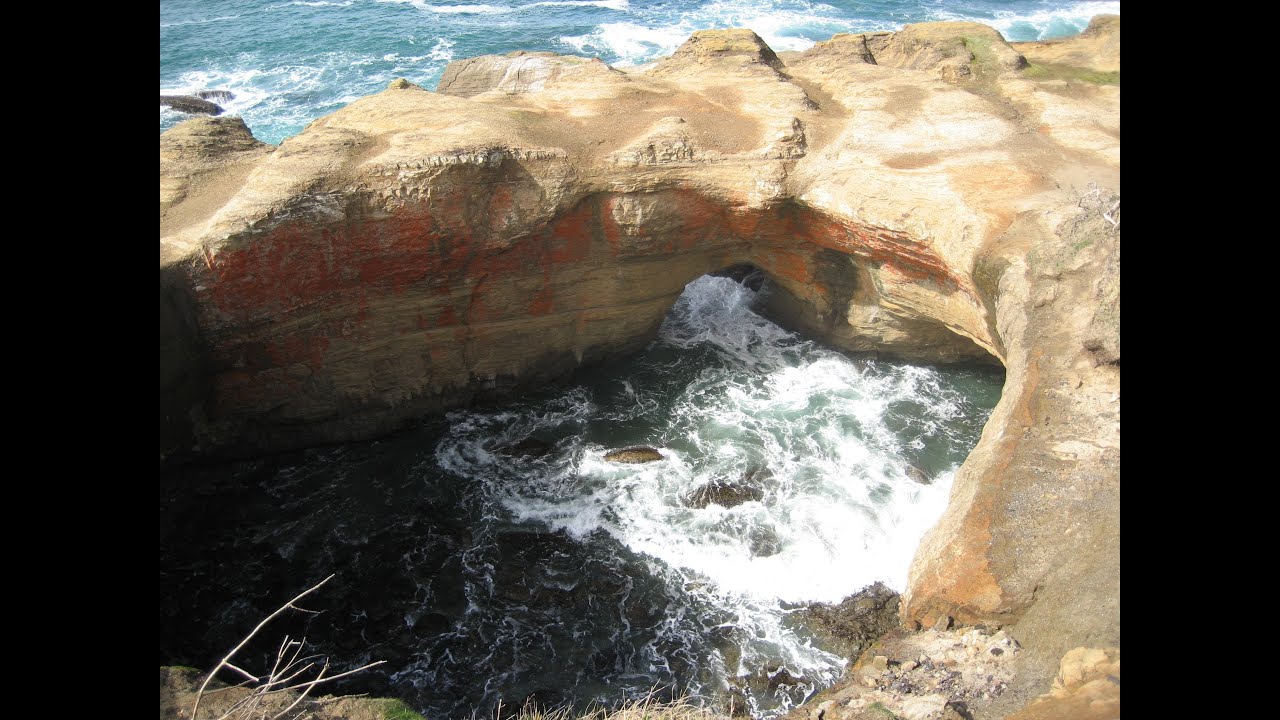 &hearts;&hearts; Relaxing  Video of Ocean Waves At 