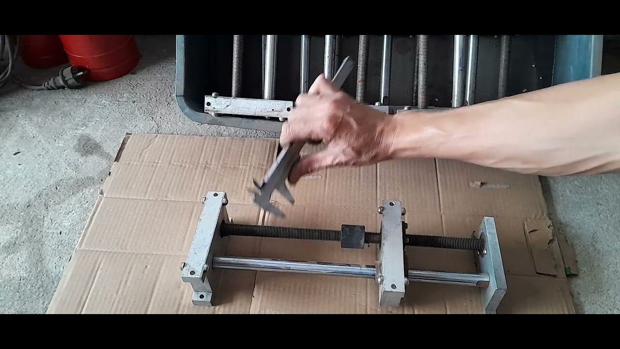 Dọn kho thanh lý bàn trượt vítme 270k. 0985162453