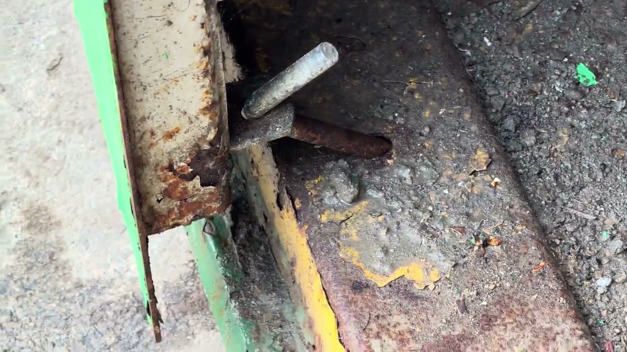 10 x 8 chemical container…# 4799