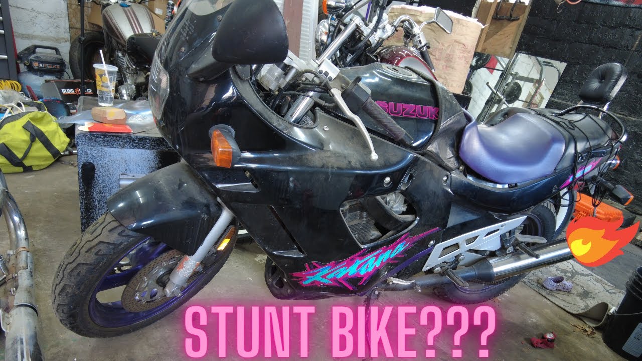 Suzuki GSX 600F 1993 - Barn find - First start up