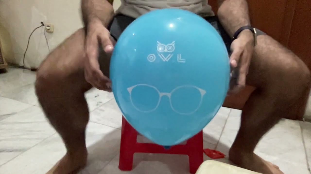 balloon sit pop / dudukin balon meletus