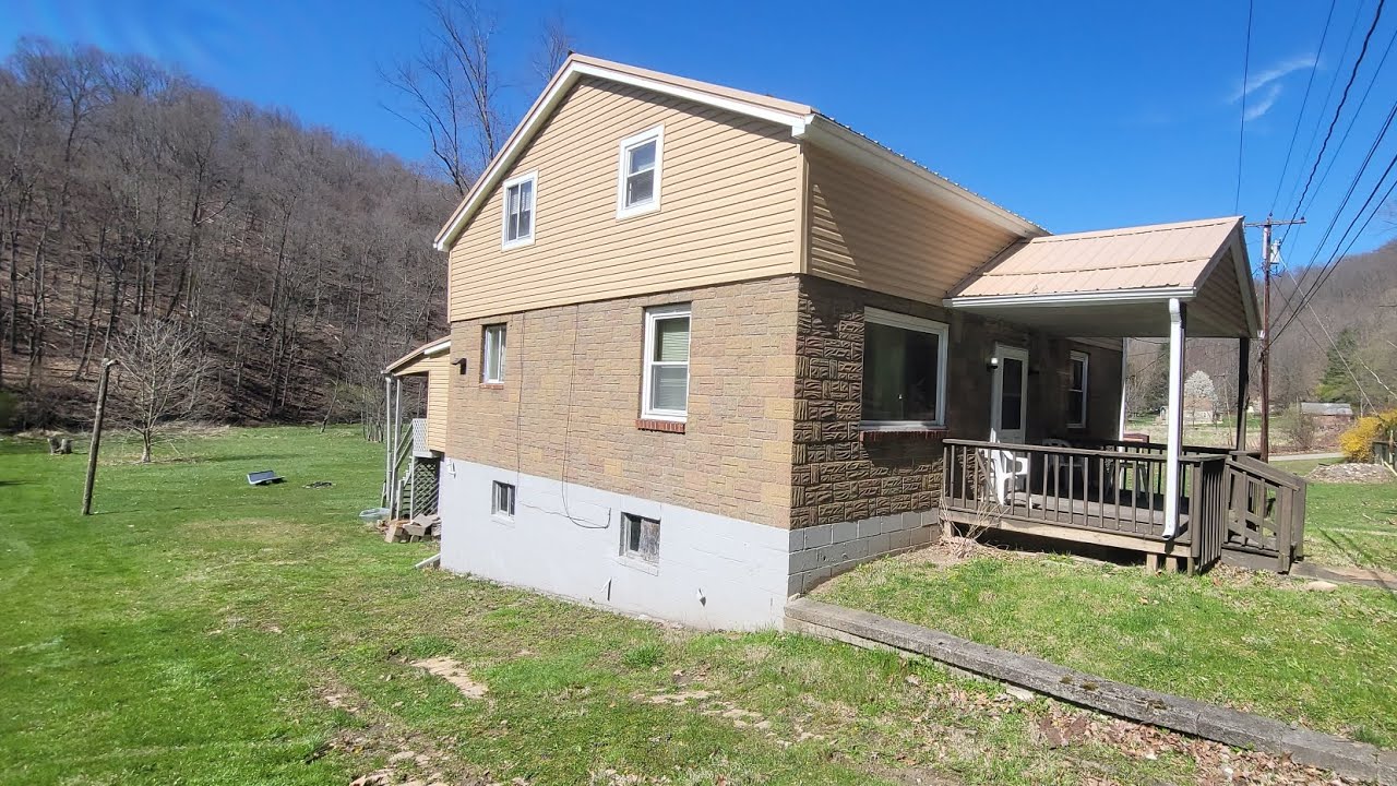 ☆SOLD☆ $89,900 4 Bedroom North Fork Rd, Weirton, WV 26062