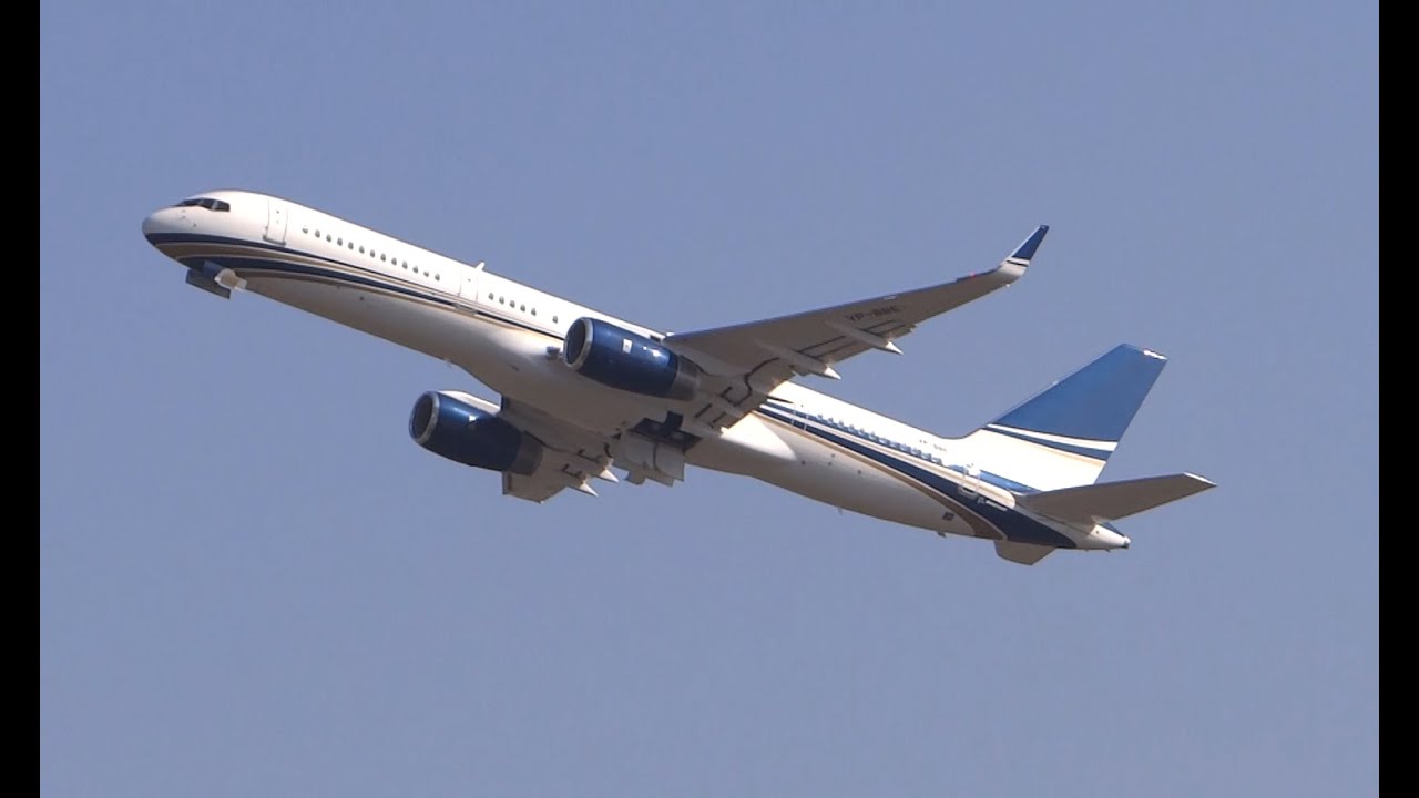 O luxuoso Boeing 757 VIP fretado pela banda de rock Green Day para os shows no Brasil