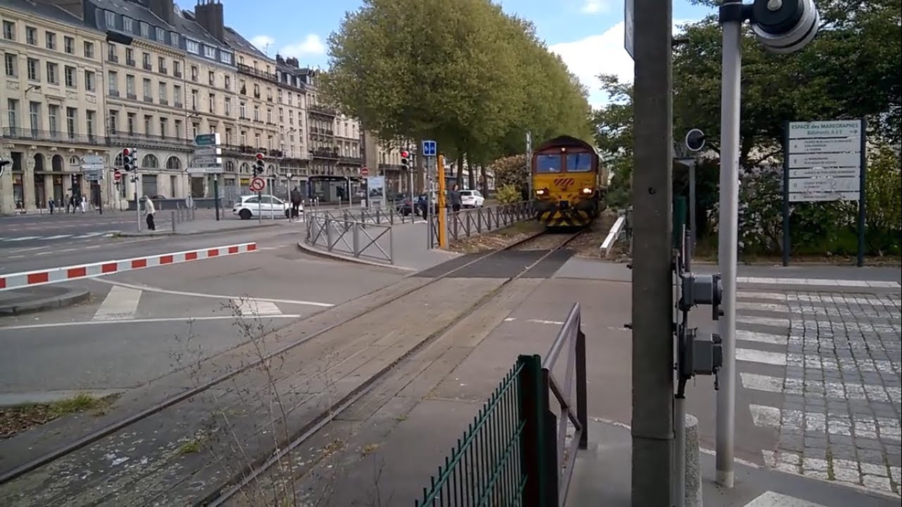 Train ECR à Rouen Martainville: La Class 66223 en demande de secours