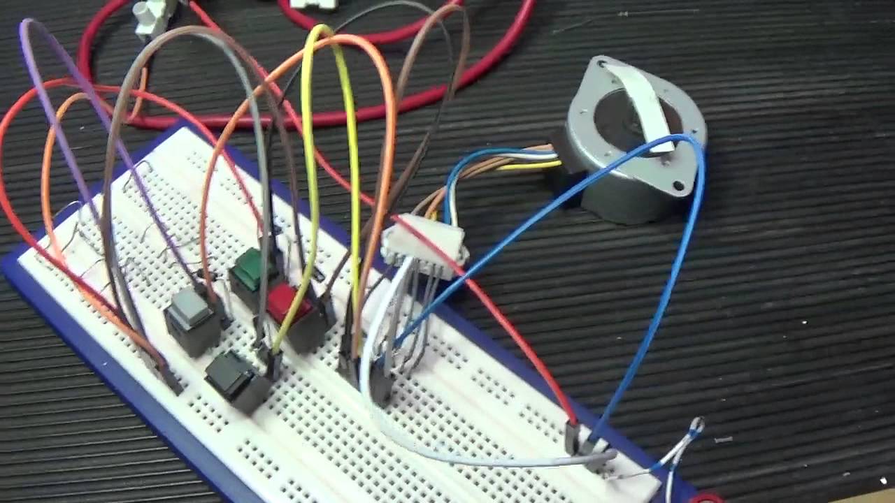 0140: Semplice pilotaggio Motore Step Passo Passo da stampante con interruttori