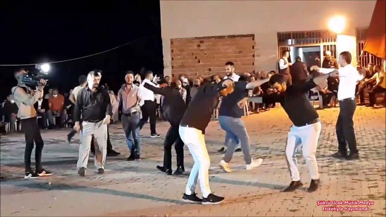 AHMET TAŞ ÇALDIGIM BAĞLAMA  IRMAK KENARINDAN Canlı Yayın Düğün füll