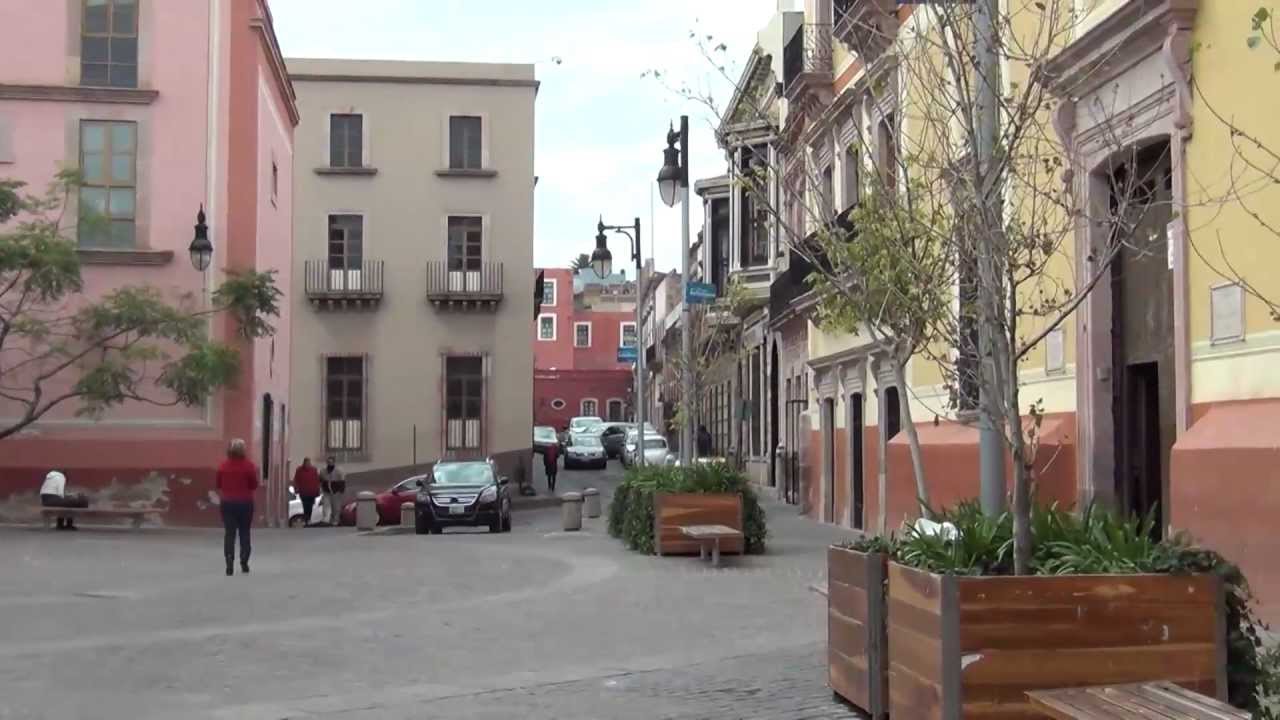 Plaza Miguel Auza