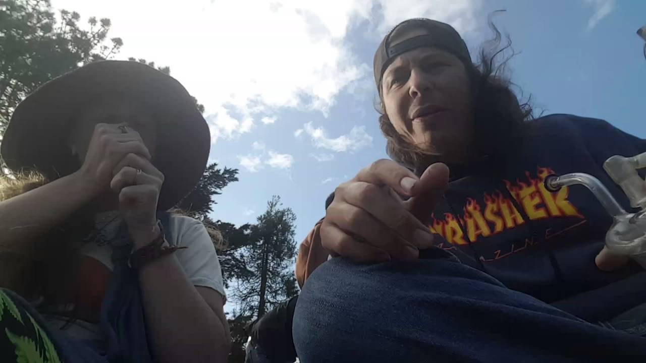 Live @Hippie Hill world reefers - Wed Apr 27 17:26:41 PDT 2016