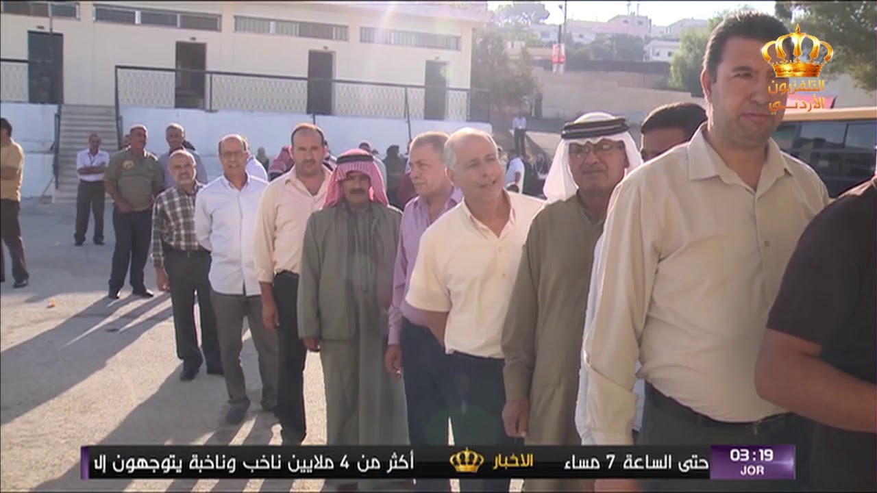 أبناء محافظة البلقاء يتوجهون للإدلاء بأصواتهم لانتخاب رؤساء البلديات واللامركزية