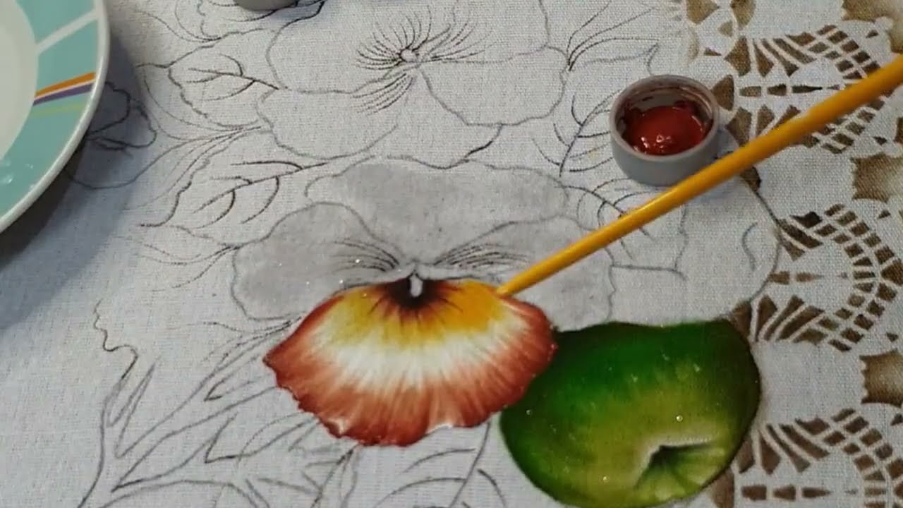 Roberto Ferreira  - Vamos Pintar a Flor Amor Perfeito e Maça em Tecido - Parte 1