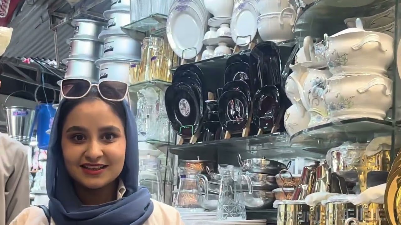 امروز بخاطر یک مهمانی خاص رفتیم به خرید ظروف چینی😍❤️👌🏼