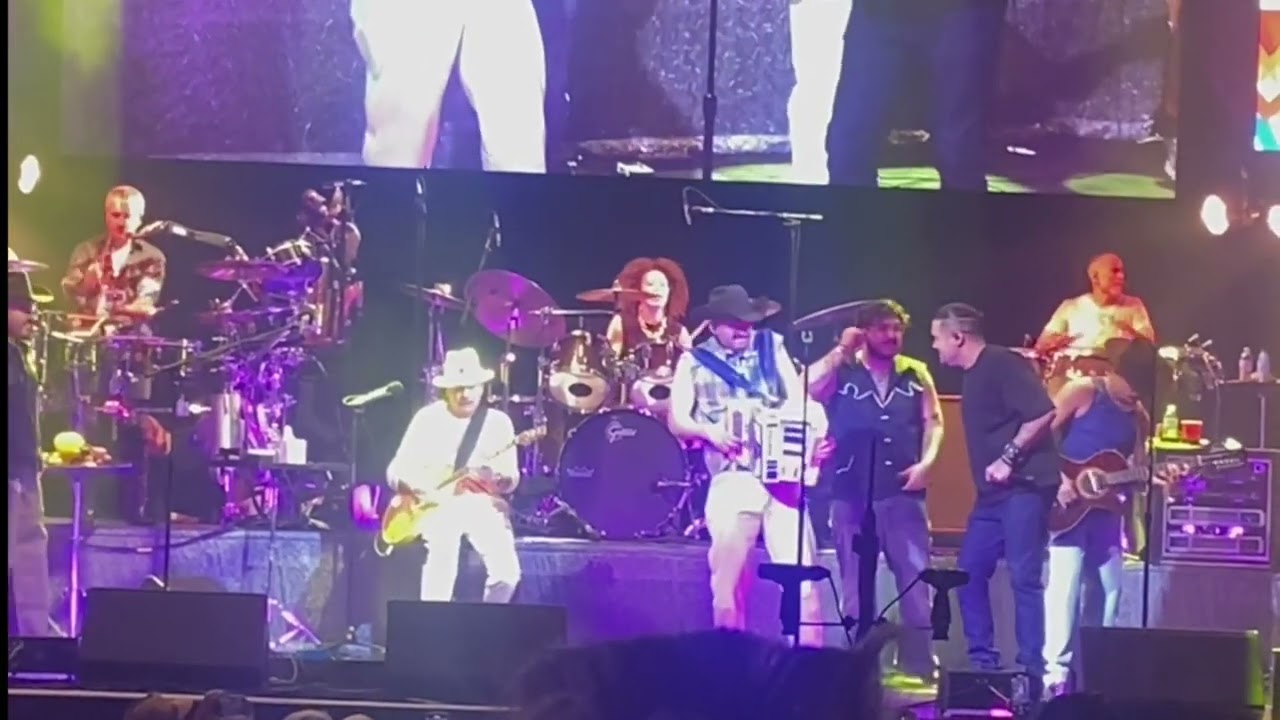 Carlos Santana - Corazon Espinado - House of Blues Las Vegas - GRUPO FRONTERA invitado de honor.