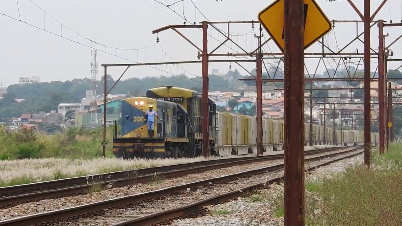 U20C MRS 3160-0 COM VAGÕES ELDORADO