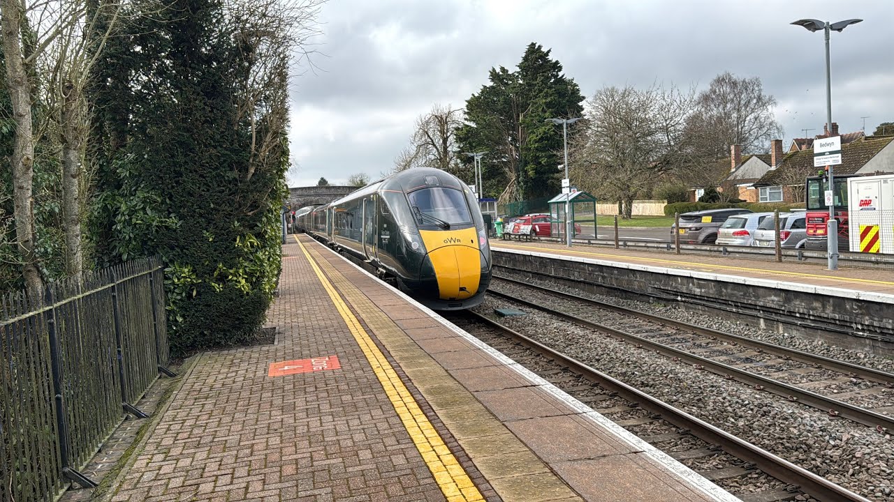 Great Western Railway Trains at Bedwyn on March 22nd 2025