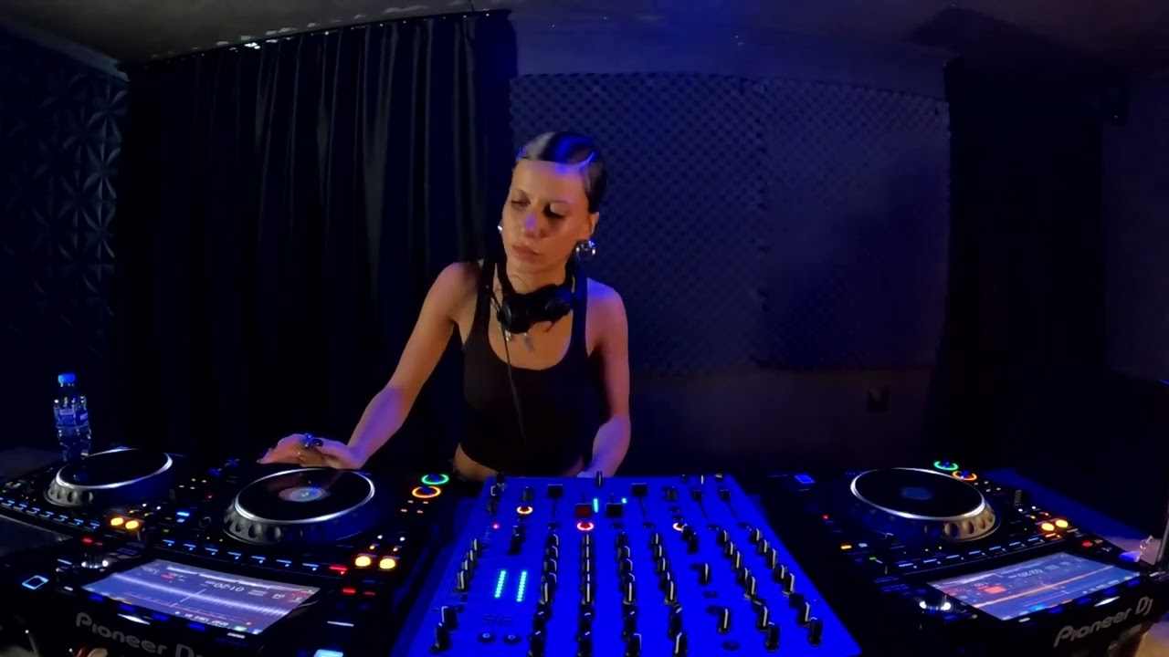 Live Frequency Broadcast Series 12-NUZZE