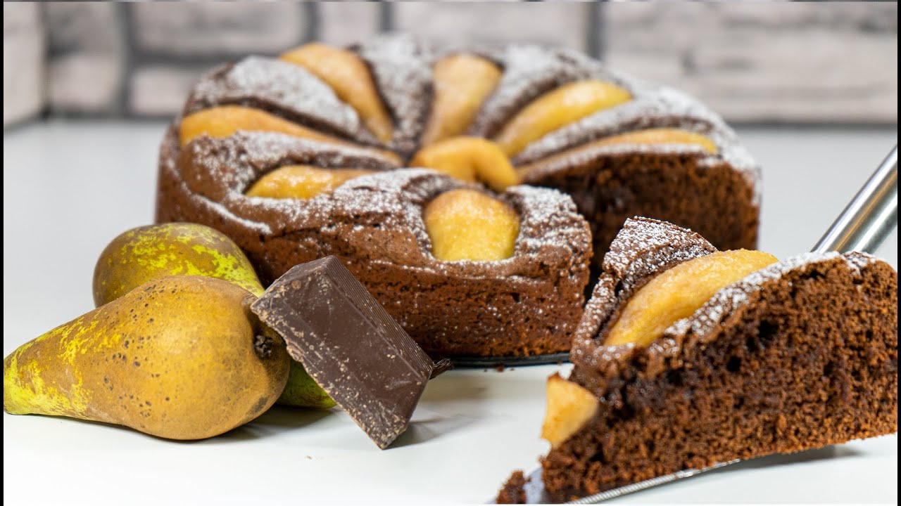 Saftiger Schokoladenkuchen mit Birnen
