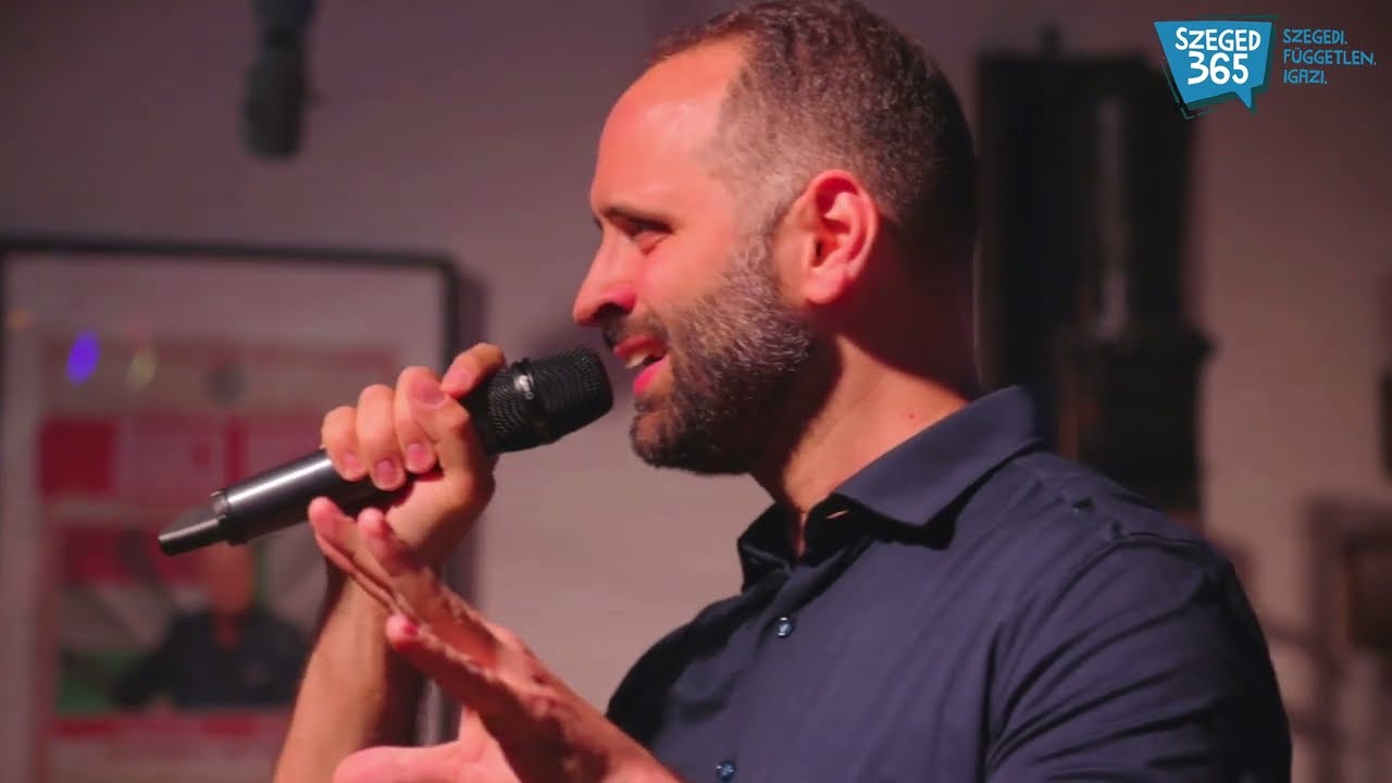 Docpiano Band I. Fejezet összefoglaló az első DPB Klub estről a Napfény Műterem - be