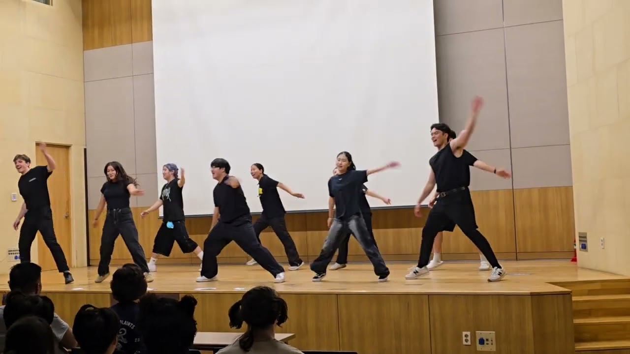 VC 2025_Turn It Up