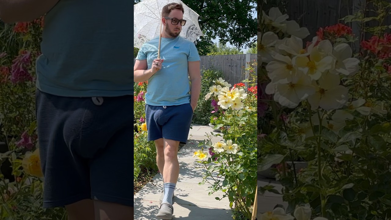 This rose walk might be the most peaceful thing you see #gardenuk #aesthetic
