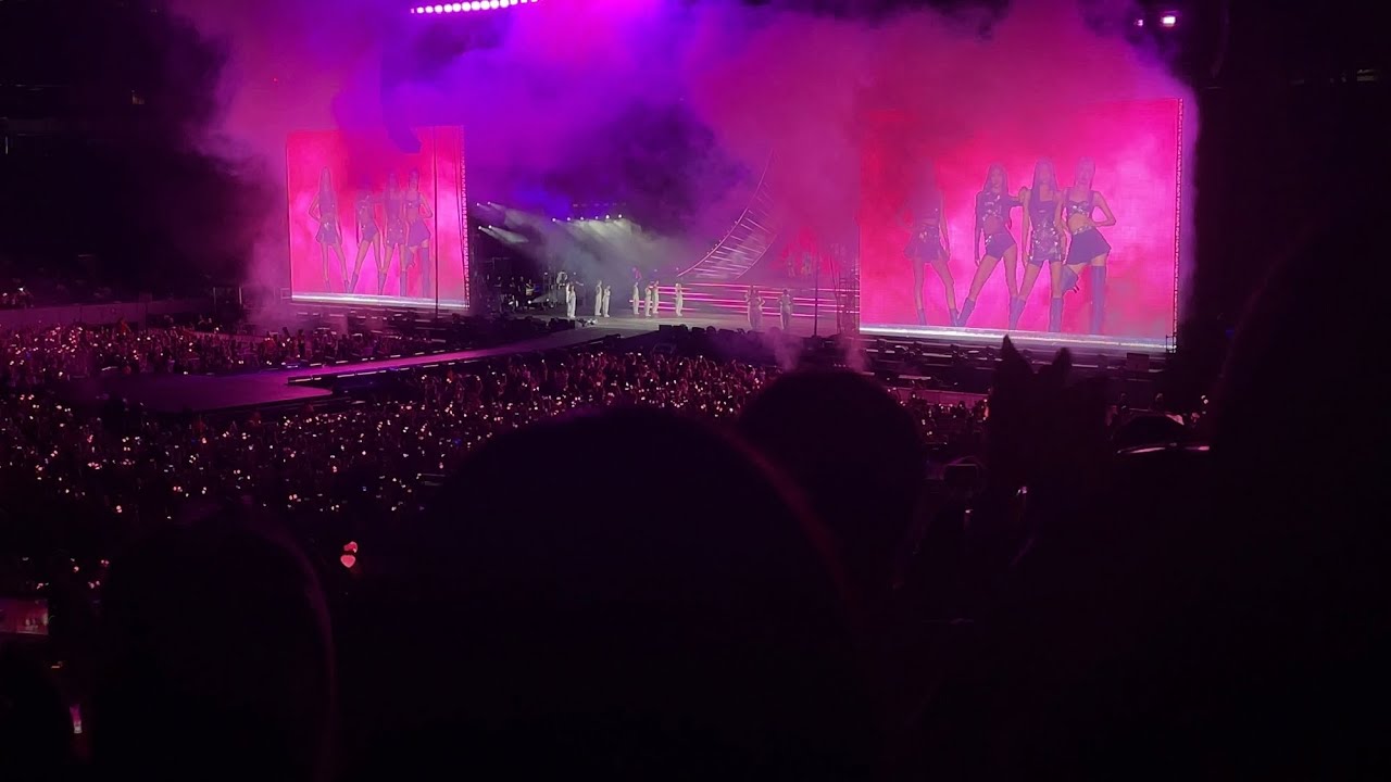 Blackpink - Intro + Pink Venom | 230811 | Metlife Day 1
