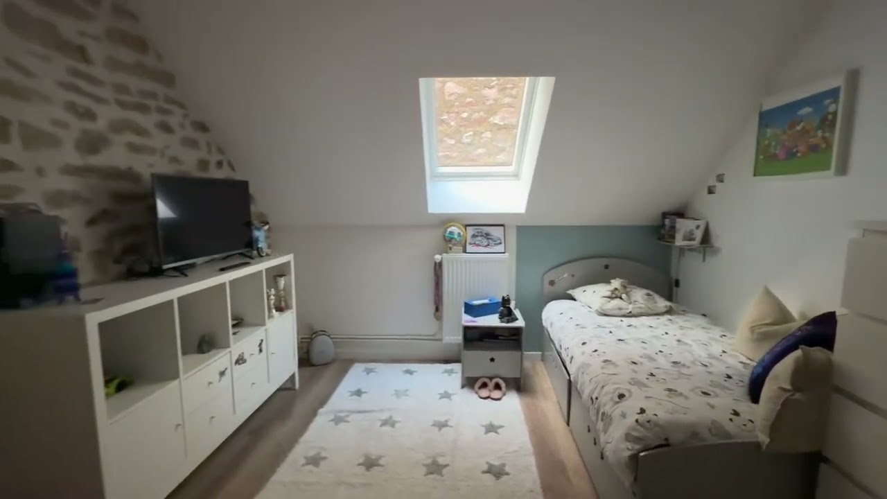 A VENDRE Maison Avallon 4 chambres avec terrain et d&eacute;pendance