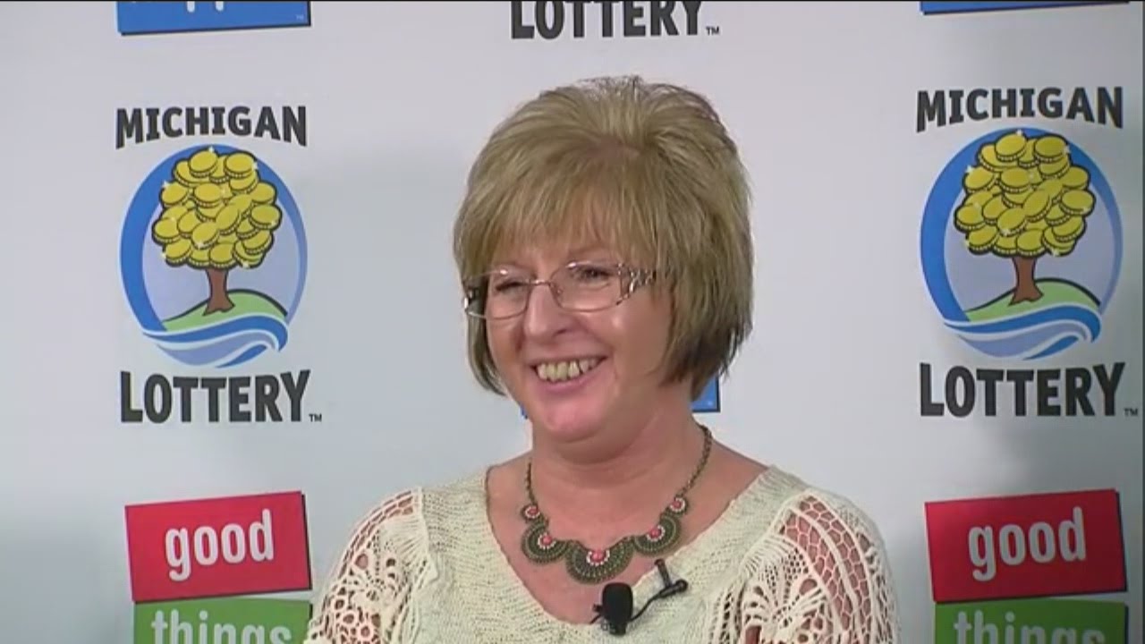 Lottery officials introduce Powerball winner