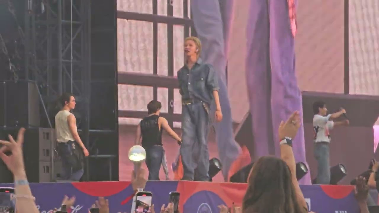 Seventeen - Rock With You LOLLAPALOOZA BERLIN 240908