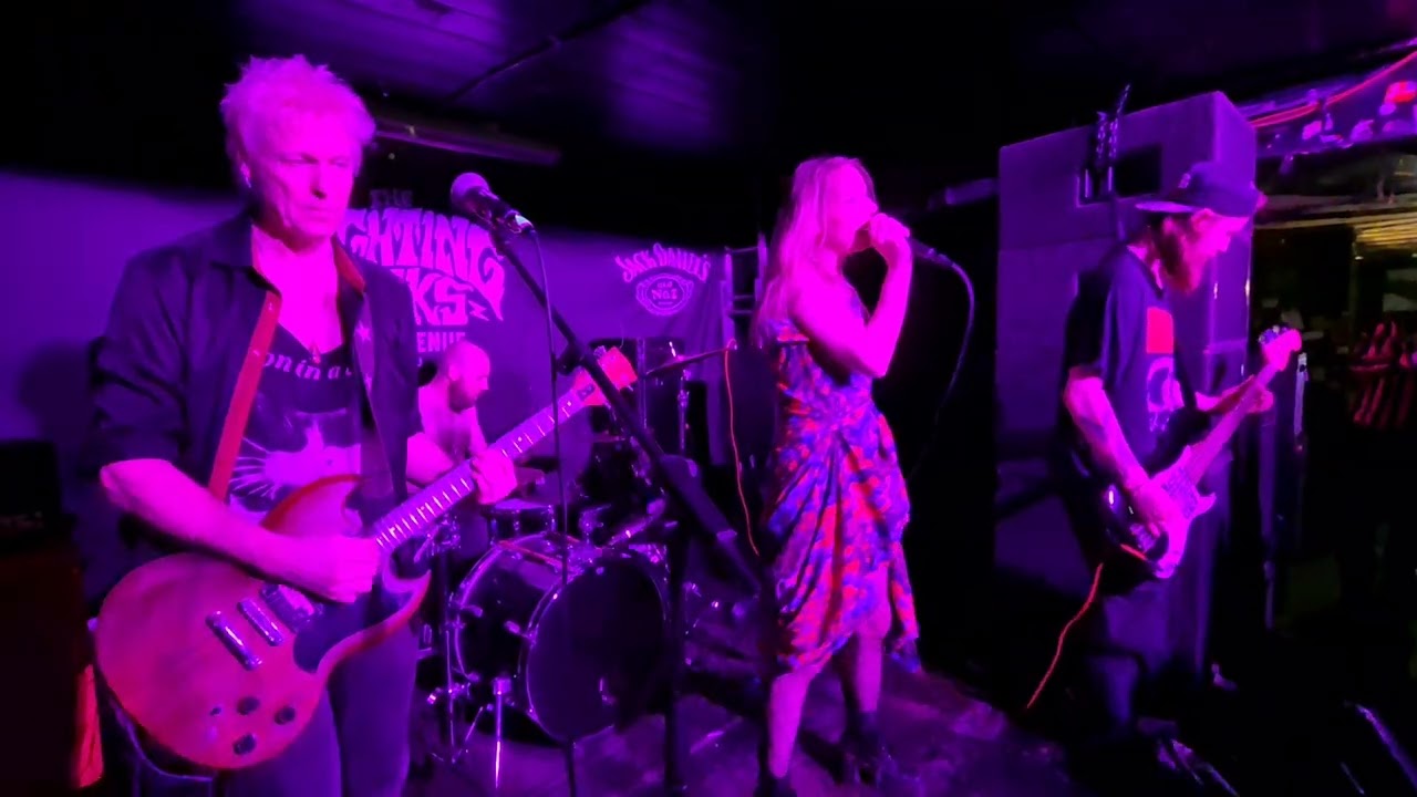Healthy Junkies at The Fighting Cocks, Kingston playing 'Danny Trash' on Sat. 21/2/26.
