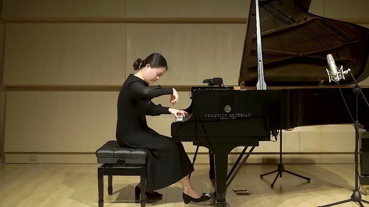 2025 AVIMC Winter Edition-Piano-Professional Artist Group-Honorable Mention-Peng Zhou