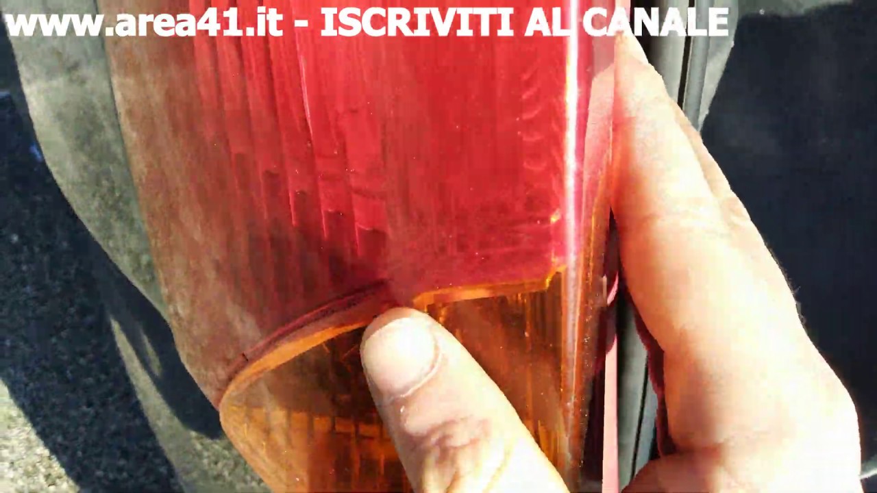 Sostituzione lampadine posteriori FIAT Punto 188