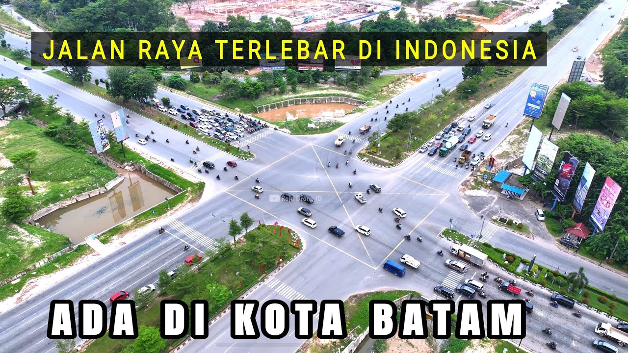Jalan Raya Terlebar di Indonesia dari Kota Batam dilihat dari Udara dengan Drone
